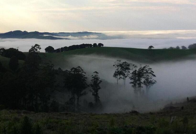 Llarrinda Bed & Breakfast