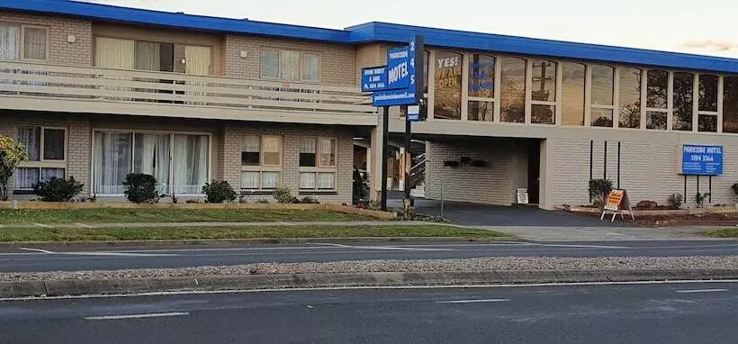 Morwell Parkside Motel