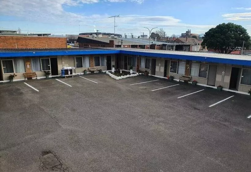 Morwell Parkside Motel