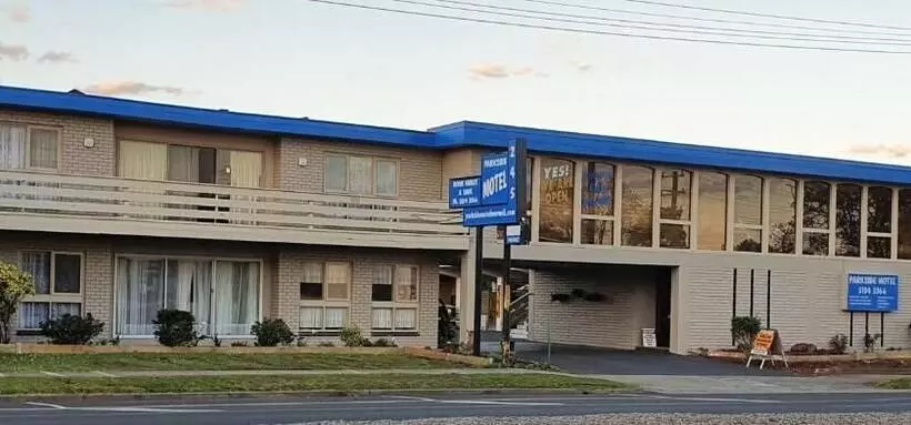 Morwell Parkside Motel