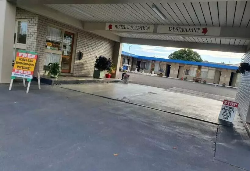 Morwell Parkside Motel