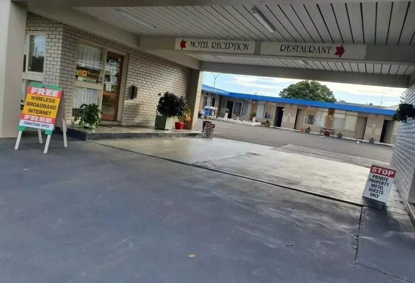 Morwell Parkside Motel