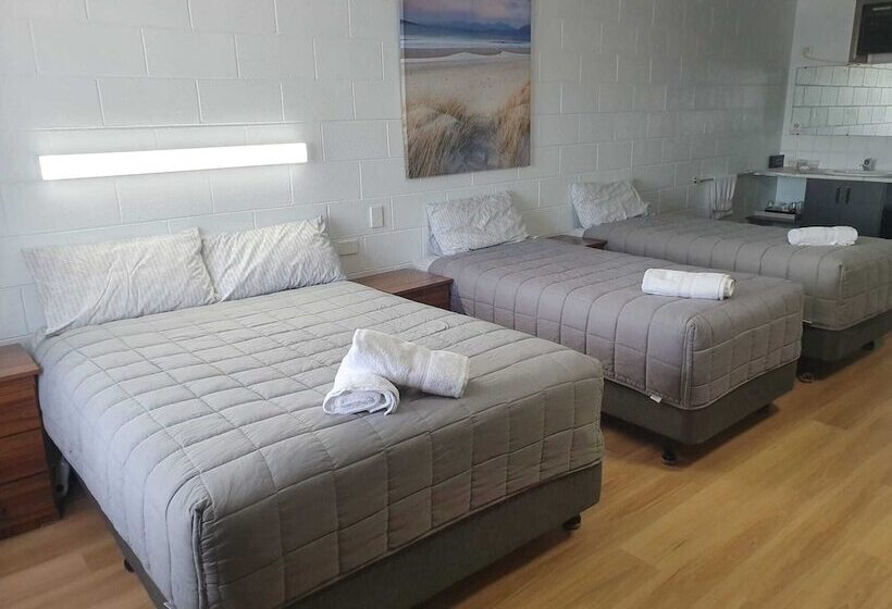 Morwell Parkside Motel