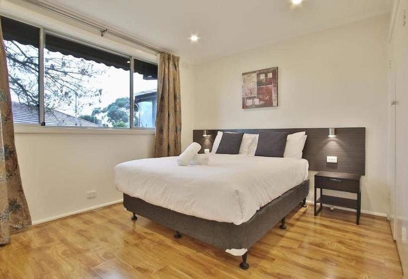 بنسيون Ivy Units Glen Waverley