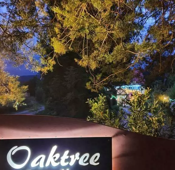 Majatalo Oaktree Guest House