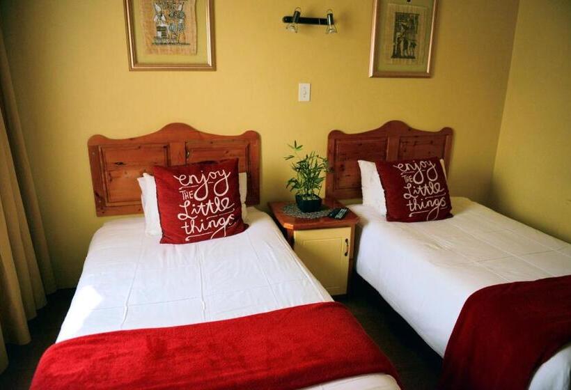 Пансион Rita S Guesthouse Cc