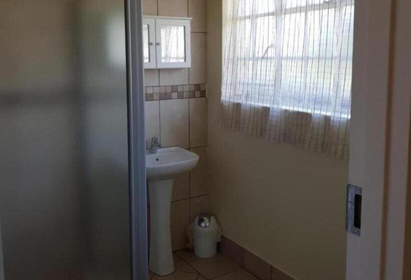 Пансион Rita S Guesthouse Cc