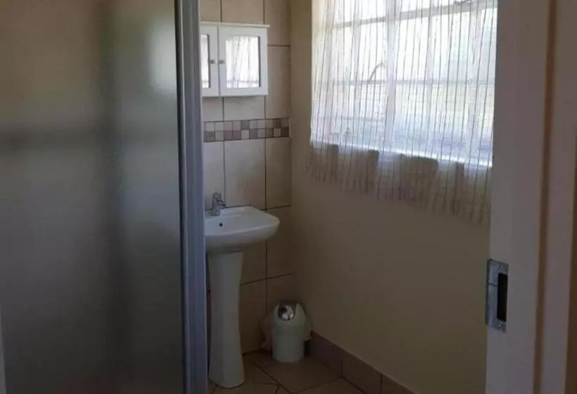 Majatalo Rita S Guesthouse Cc