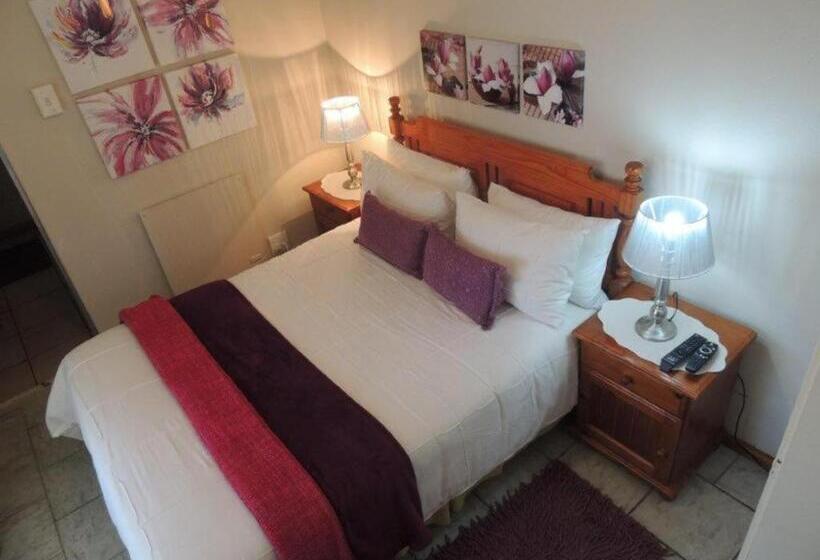 Пансион Rita S Guesthouse Cc