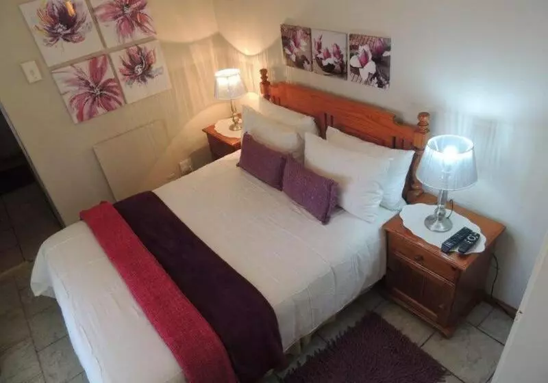 Majatalo Rita S Guesthouse Cc