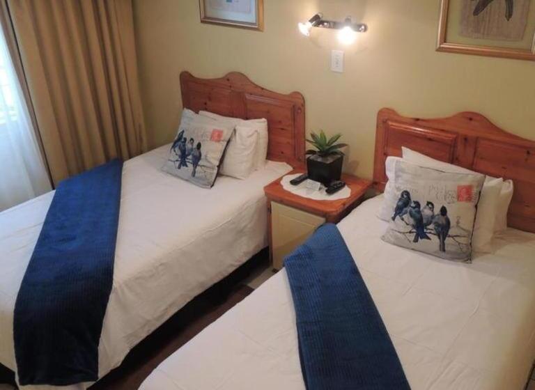 Пансион Rita S Guesthouse Cc