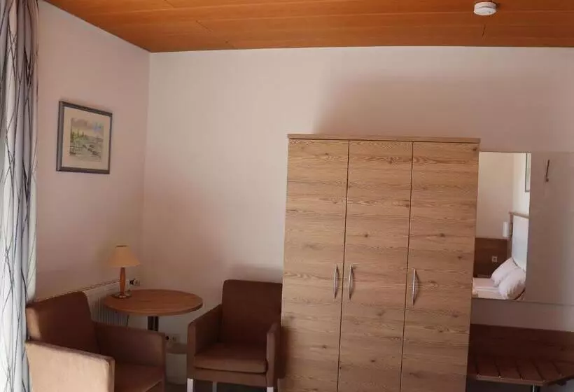 ペンション Strandhaus Hagnau