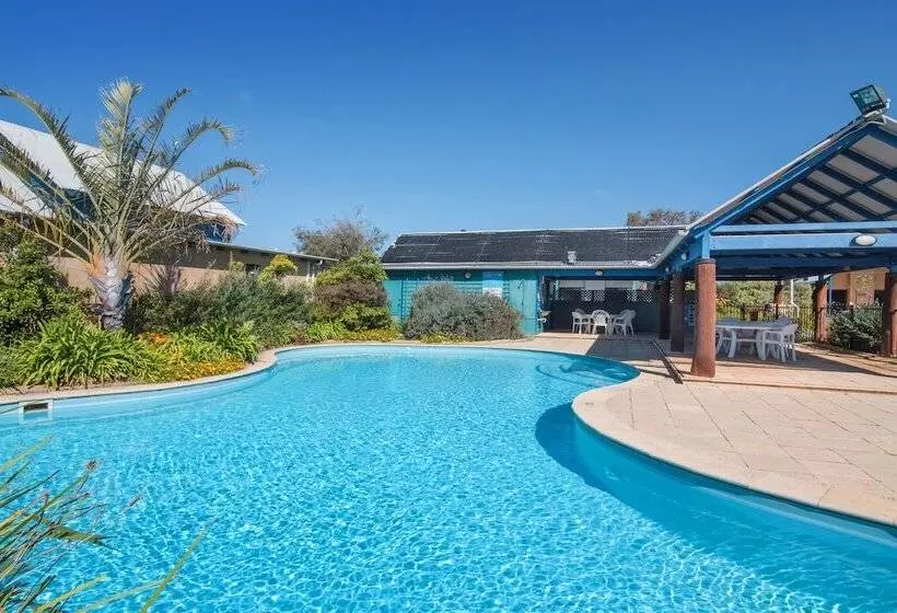 استراحتگاه Dunsborough Beach Cottages