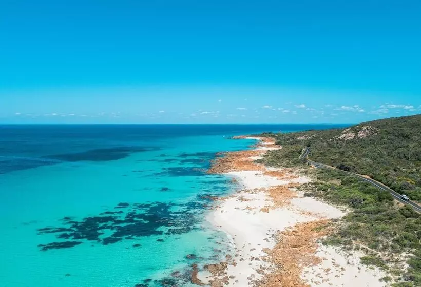 استراحتگاه Dunsborough Beach Cottages