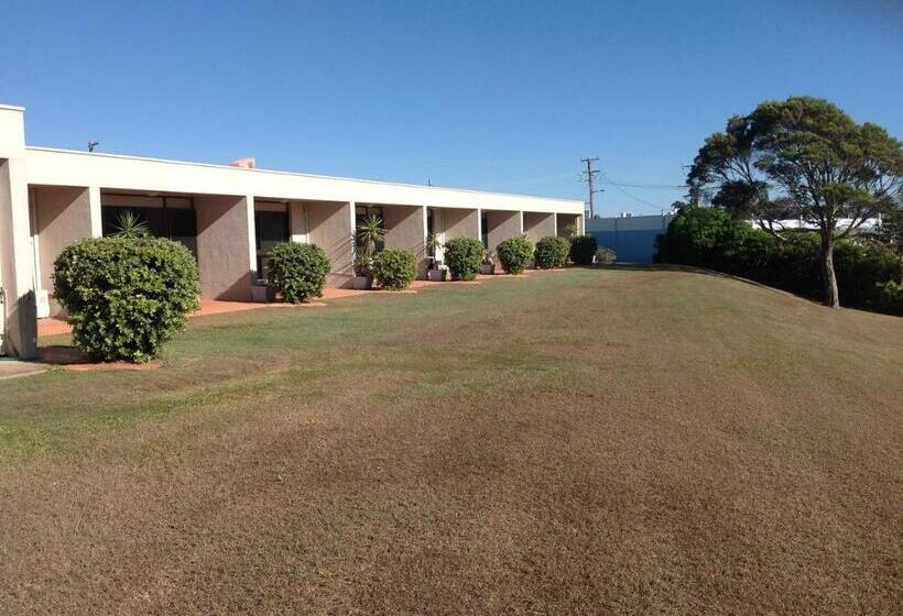 Tannum Sands Hotel / Motel