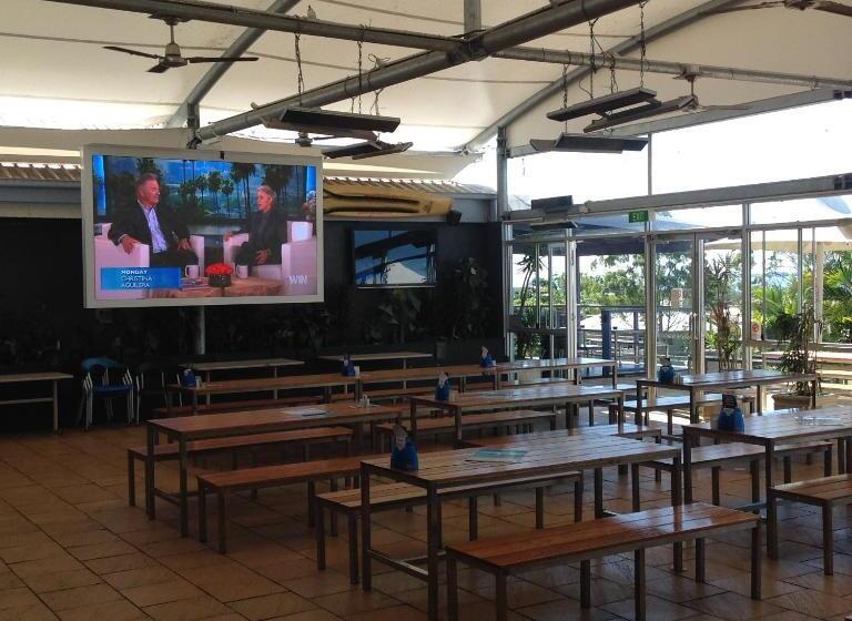 Tannum Sands Hotel / Motel