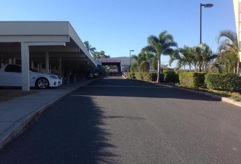 Tannum Sands Hotel / Motel