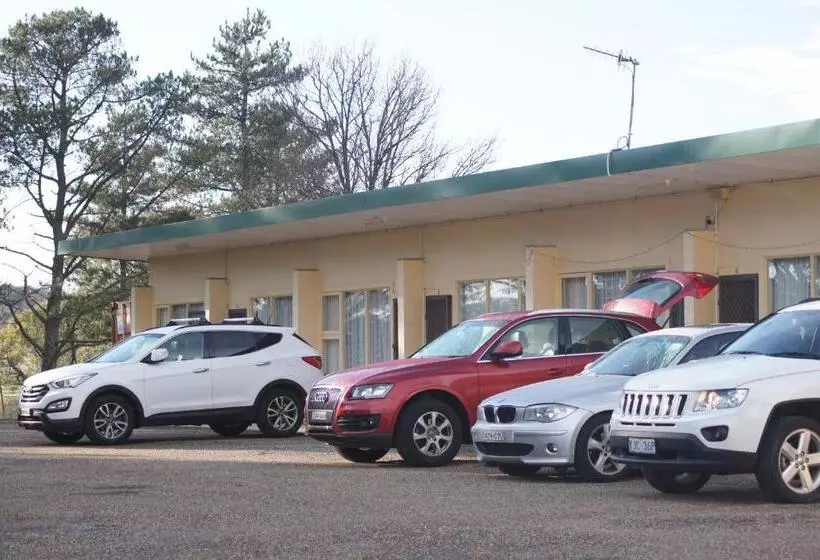 Alpine Country Motel And Metro Roadhouse Cooma