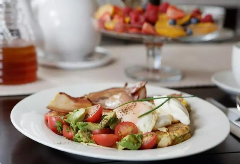 Ambience On Huon Bed & Breakfast