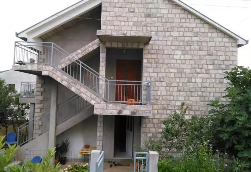 پانسیون Guest House Konak Kod Danke