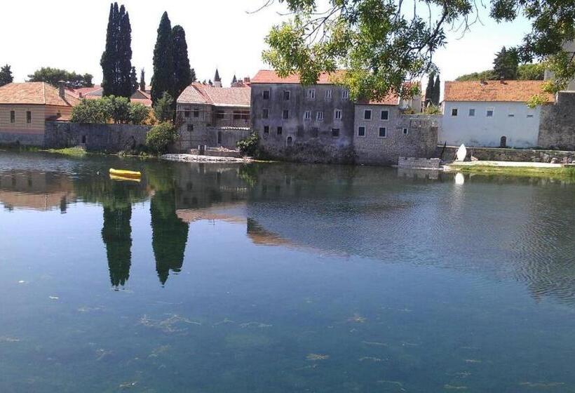 پانسیون Guest House Konak Kod Danke