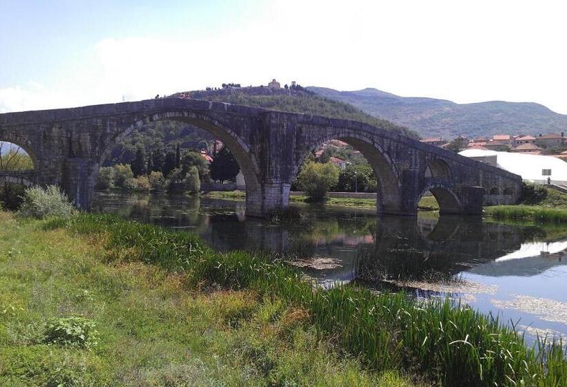 پانسیون Guest House Konak Kod Danke