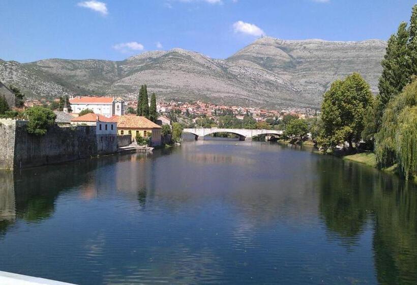 پانسیون Guest House Konak Kod Danke