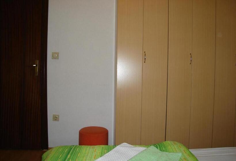 پانسیون Guest House Konak Kod Danke