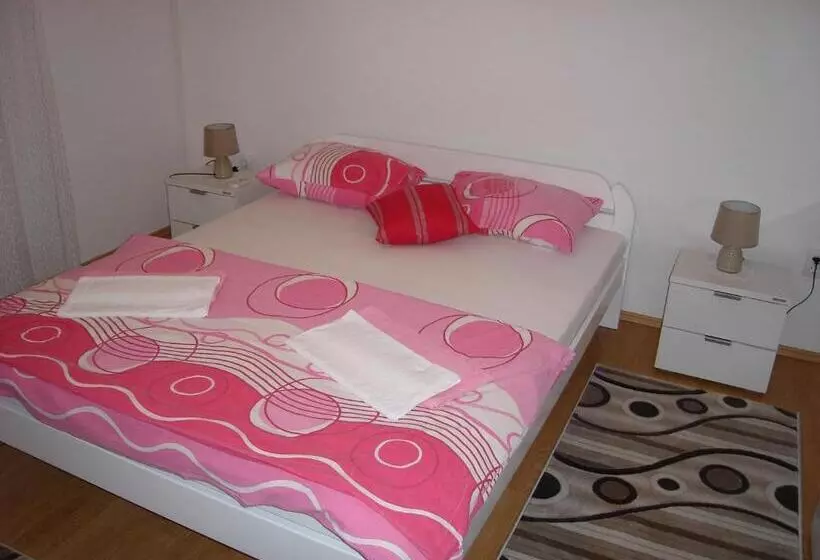 پانسیون Guest House Konak Kod Danke