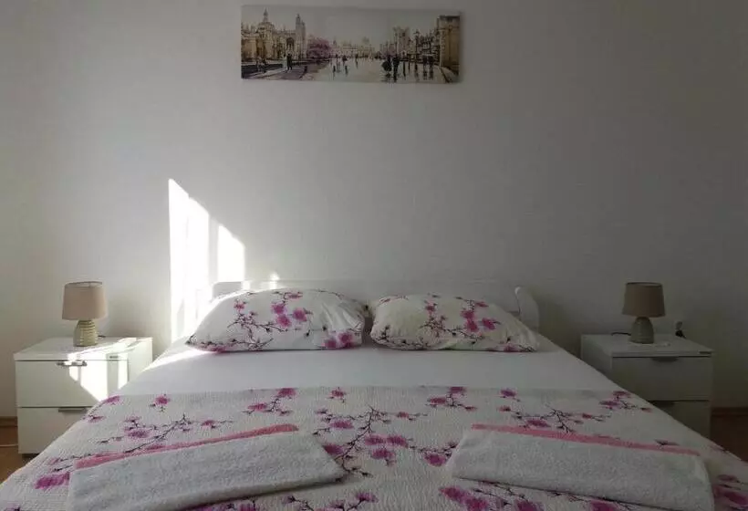پانسیون Guest House Konak Kod Danke