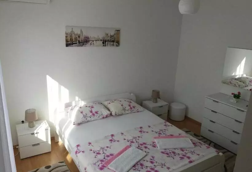 پانسیون Guest House Konak Kod Danke