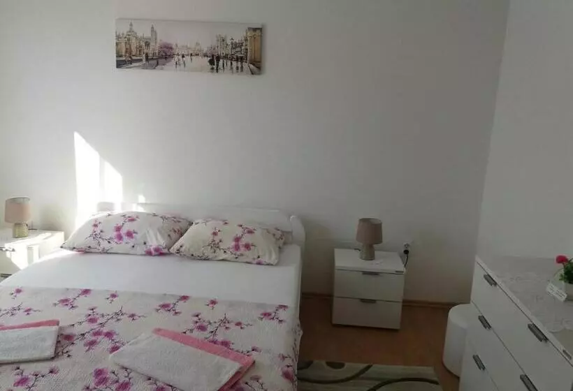 پانسیون Guest House Konak Kod Danke