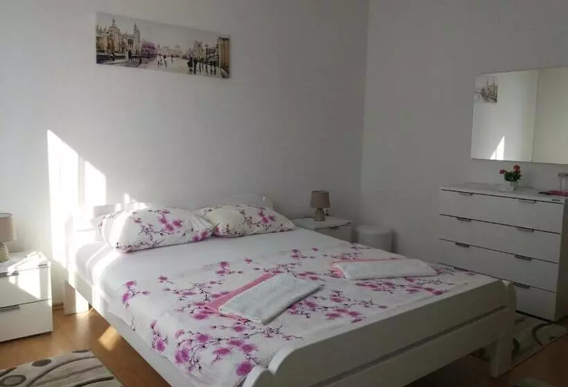 پانسیون Guest House Konak Kod Danke
