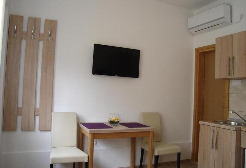 پانسیون Guest House Konak Kod Danke