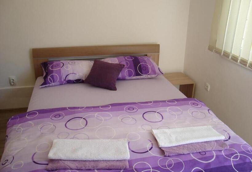 پانسیون Guest House Konak Kod Danke