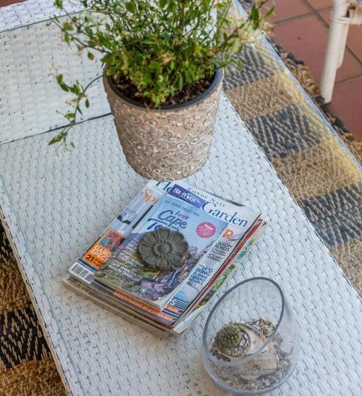 بنسيون Guinea Fowl House