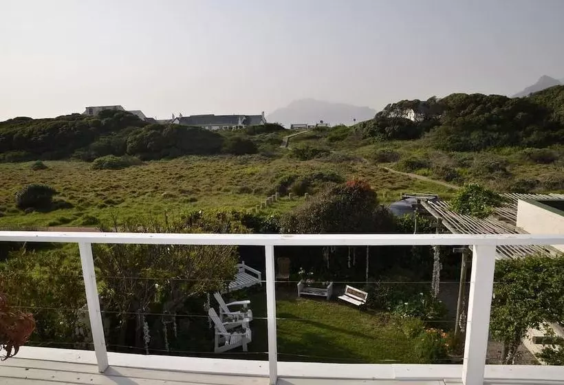 Majatalo Guinea Fowl House