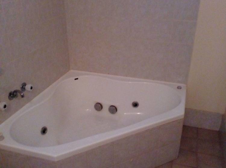 بنسيون Marri Lodge & Cottages