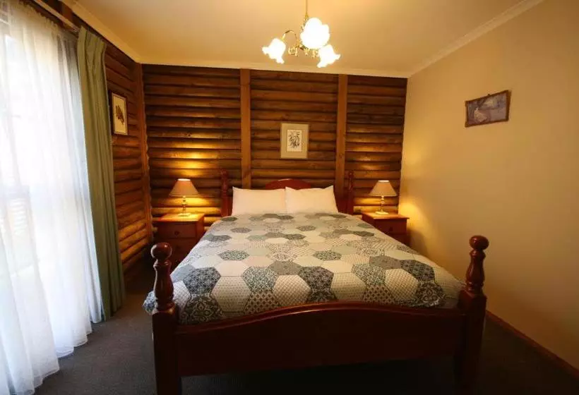 リゾートホテル Halls Gap Log Cabins