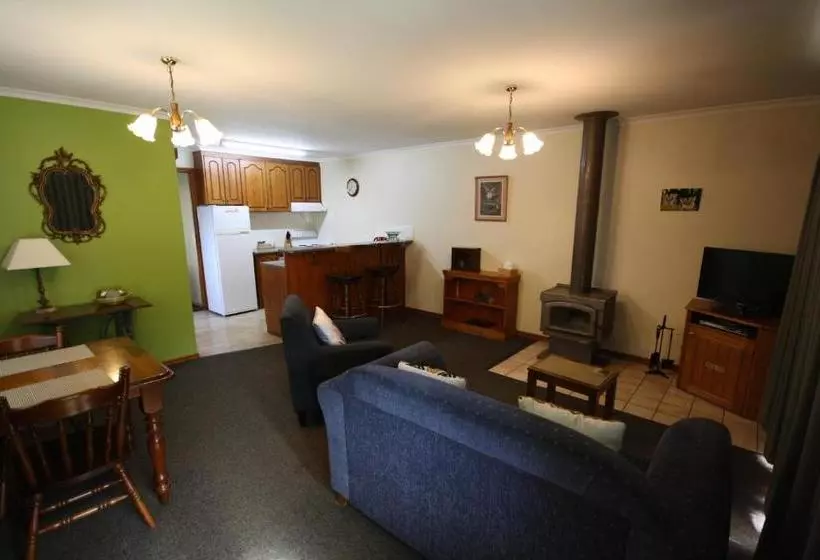 リゾートホテル Halls Gap Log Cabins