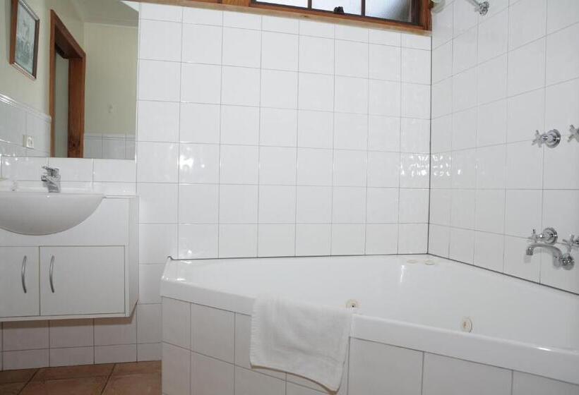 Курорт Halls Gap Log Cabins