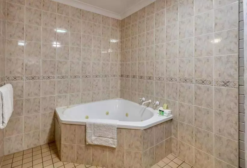 Canowindra Riverview Motel