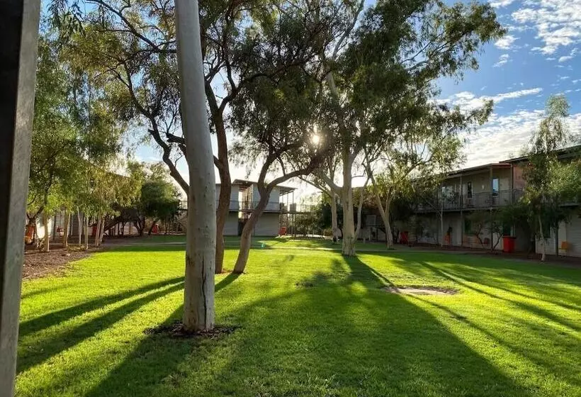 هتل Capricorn Village