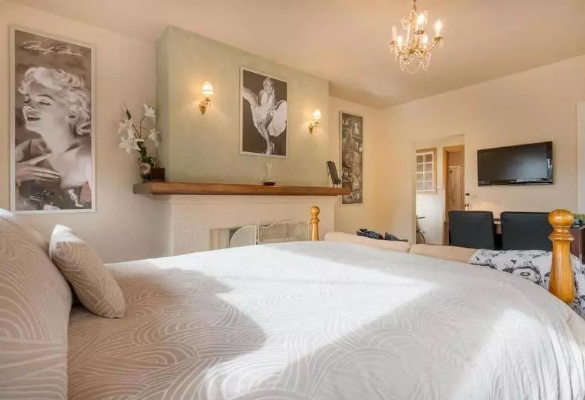 Jones On Wilson Boutique B&b