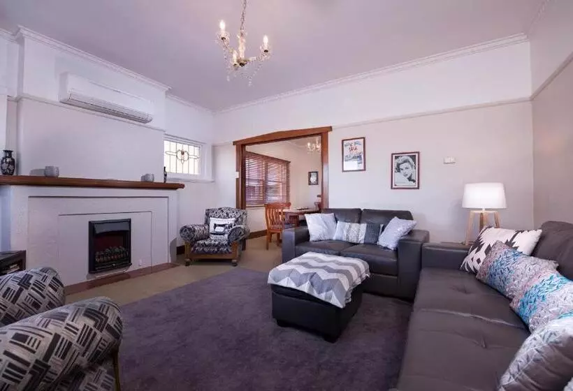 Jones On Wilson Boutique B&b