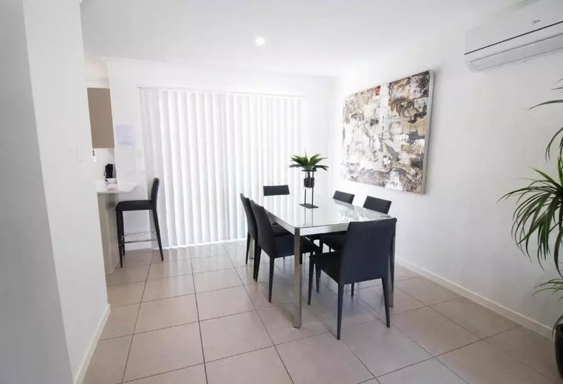 Lillypilly Resort Apartments