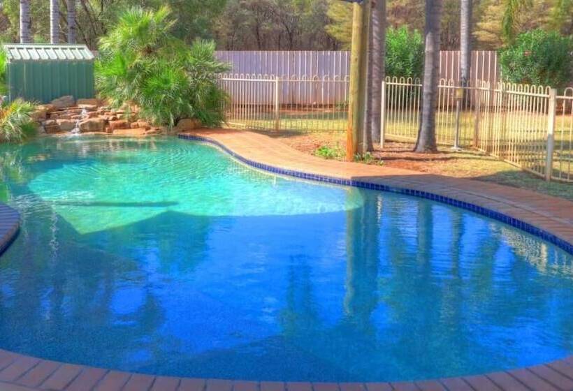 モーテル Mulga Country Motor Inn