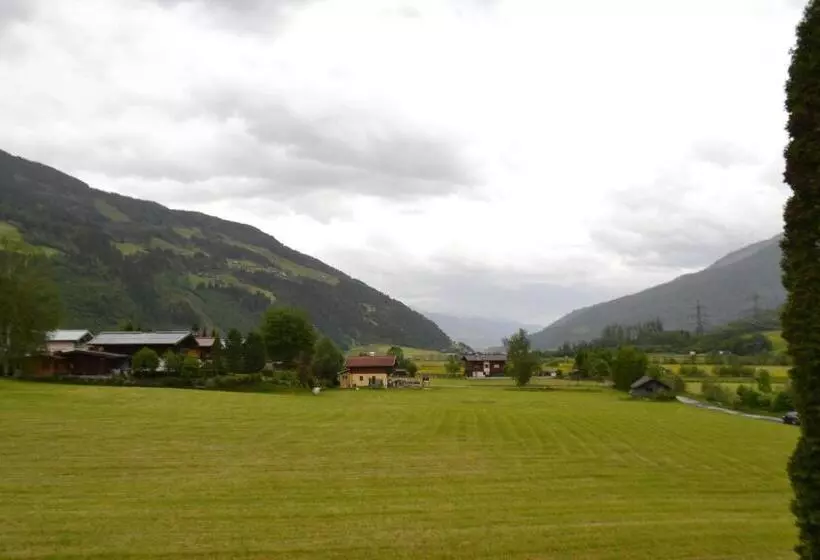 ペンション Gästehaus Reichholf