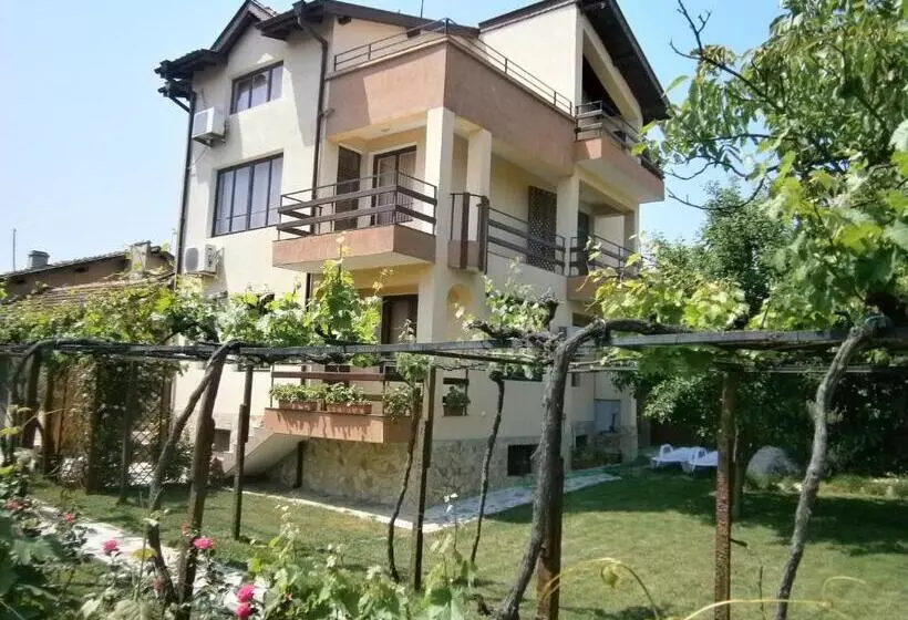 ペンション Guest House Hristovi