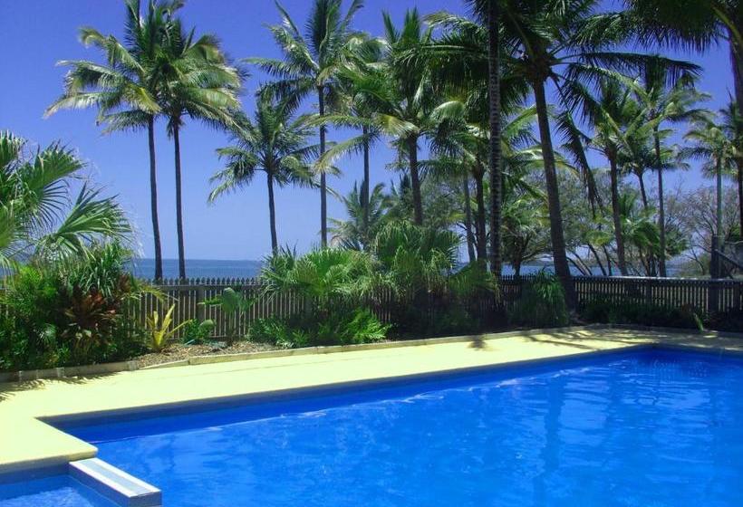 Sarina Beach Motel